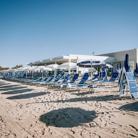 Bacino Grande Hotel Torre Lapillo